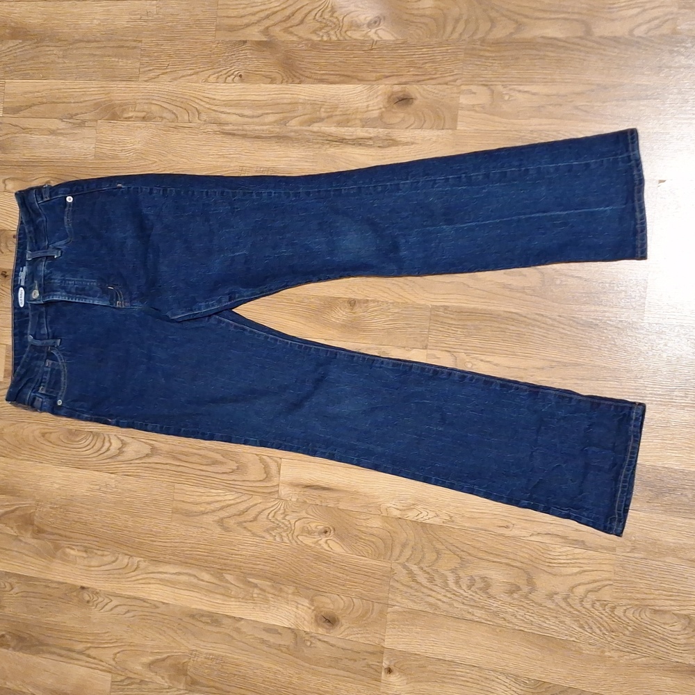 Old Navy Women's Dark Blue Kicker Boot-Cut Jeans. Size 2